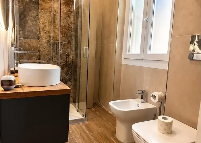 Luxury Center With Jacuzzi Colosseo - San Giovanni Appartement Rome